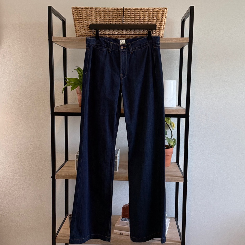 J Brand Malik Mid-Rise Flare/ Wide Leg Indigo Dark Wash USA Denim Jeans, 28 FLAW